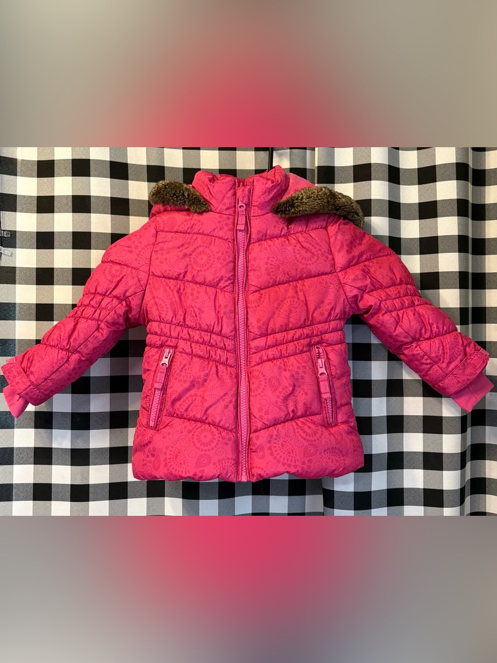 Oshkosh B’Gosh Pink Toddler Puffer Jacket
Size 3T